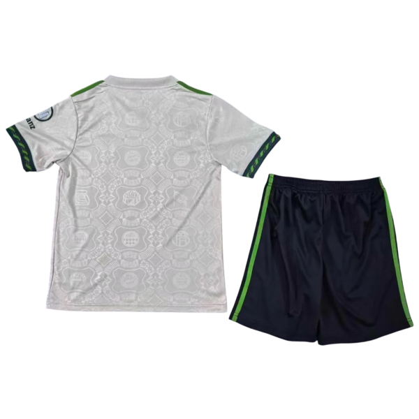 Kit infantil Bayern de Munique 2025 2026 Adidas oficial Especial