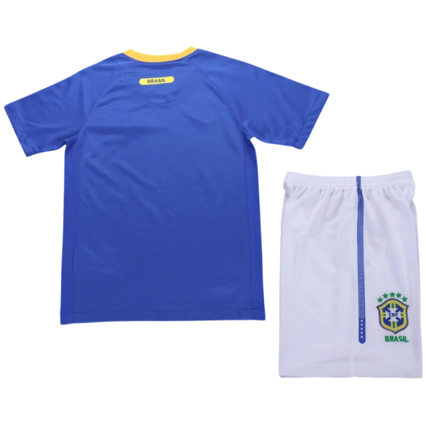 Kit infantil II Seleção do Brasil 2010 Away retro