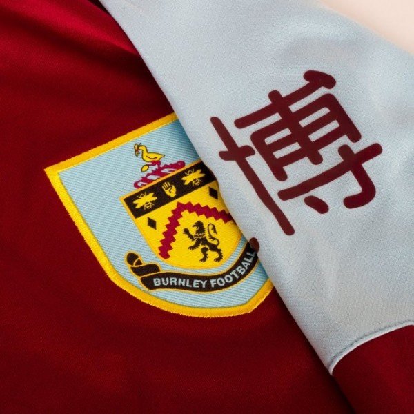 Camisa oficial Umbro Burnley 2019 2020 I jogador