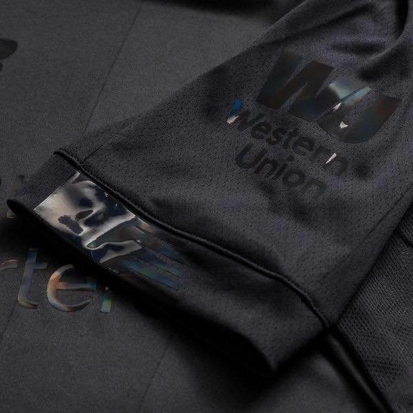 Camisa oficial New Balance Liverpool 2019 2020 Black Edition