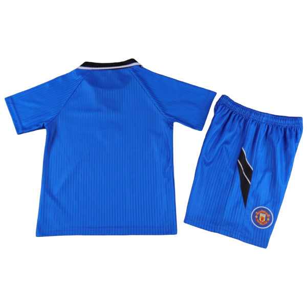 Kit infantil III Manchester United 1996 1997 Umbro retro